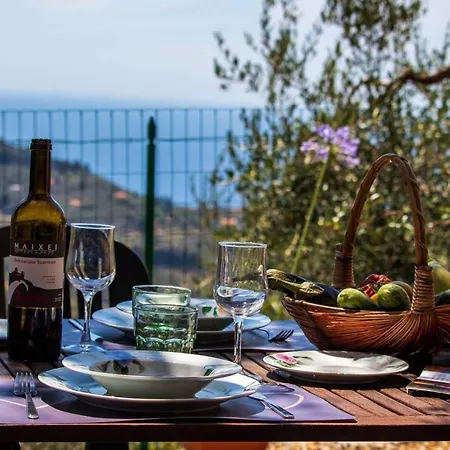 Le Navi In Cielo Сasa de vacaciones Imperia